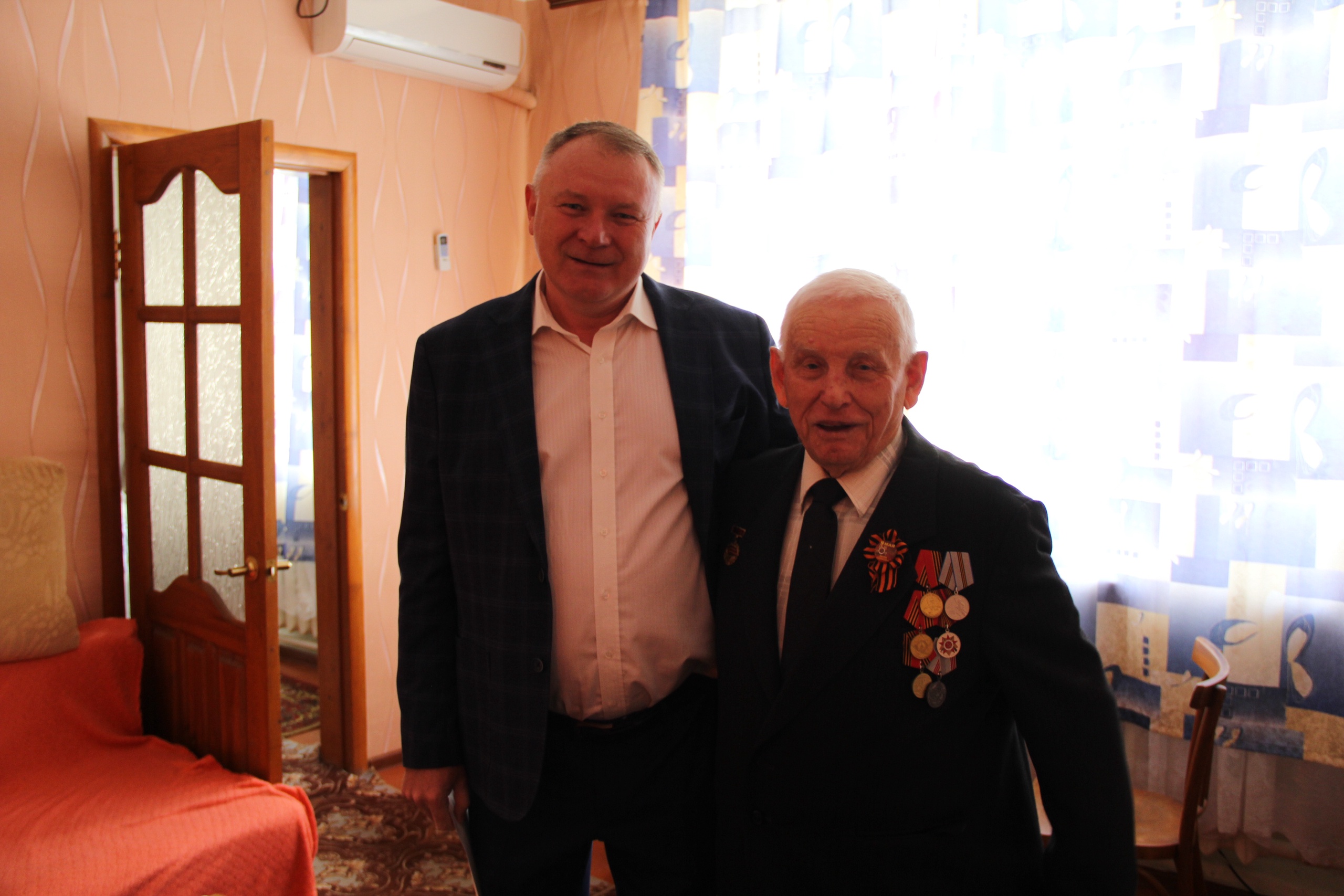 Виктор Королёв поздравил каждого ветерана ВОВ на кануне Дня Великой Победы